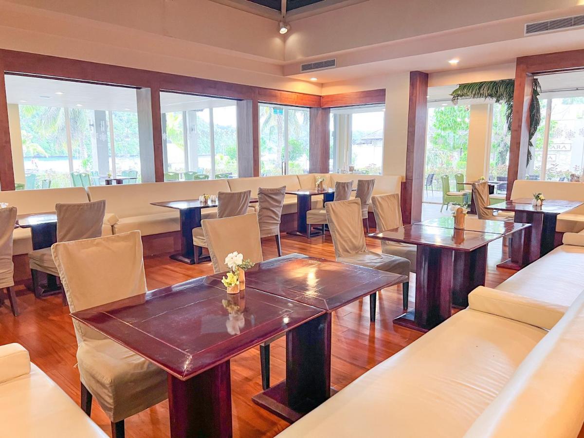 Palau Royal Resort Koror Kültér fotó